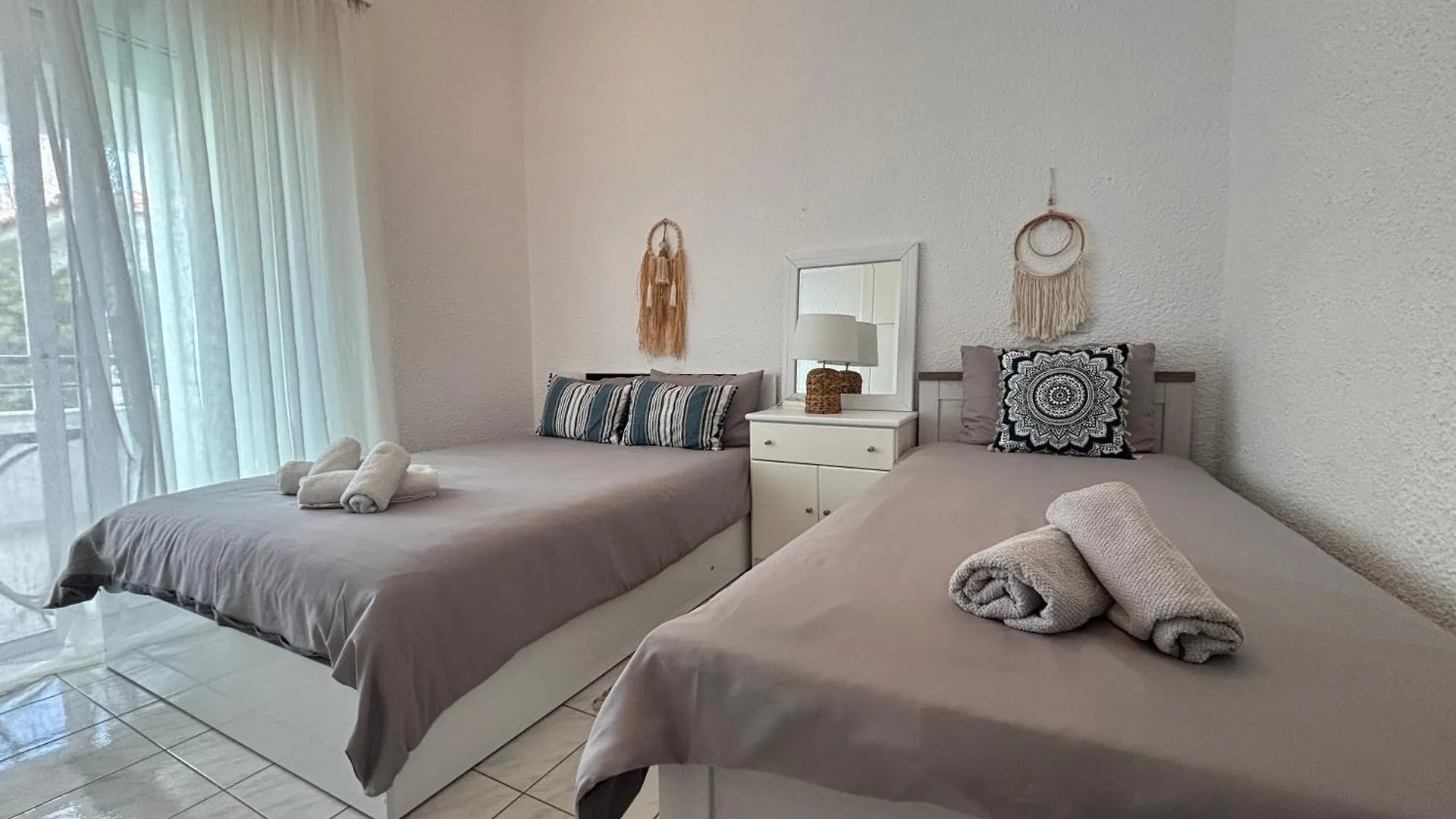 Irida Luxury Apartment Skála Foúrkas